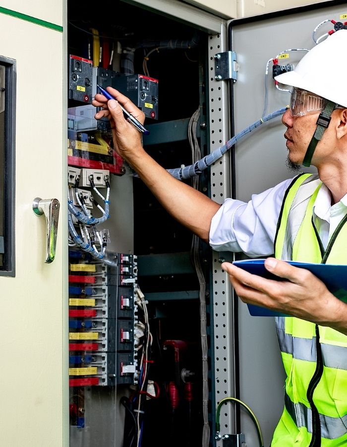 https://ista-safetysolutions.com/wp-content/uploads/2025/07/Audits-and-Inspection-Services-2.jpg